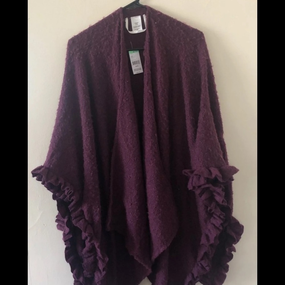 Maroon wrap